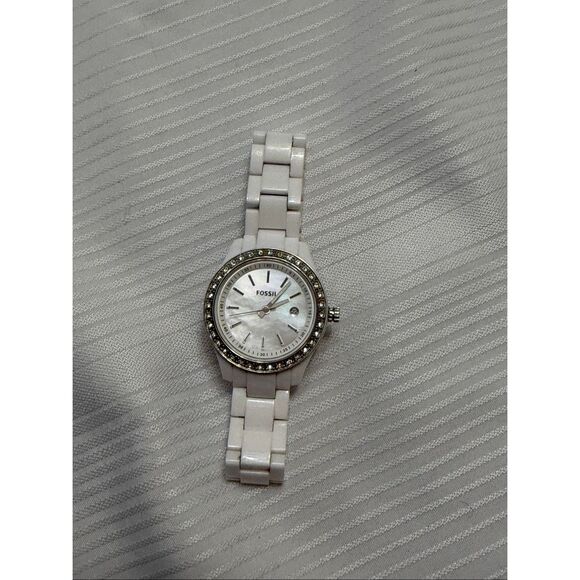 Fossil Mini Stella White Tone Watch Needs Battery - Picture 1 of 6